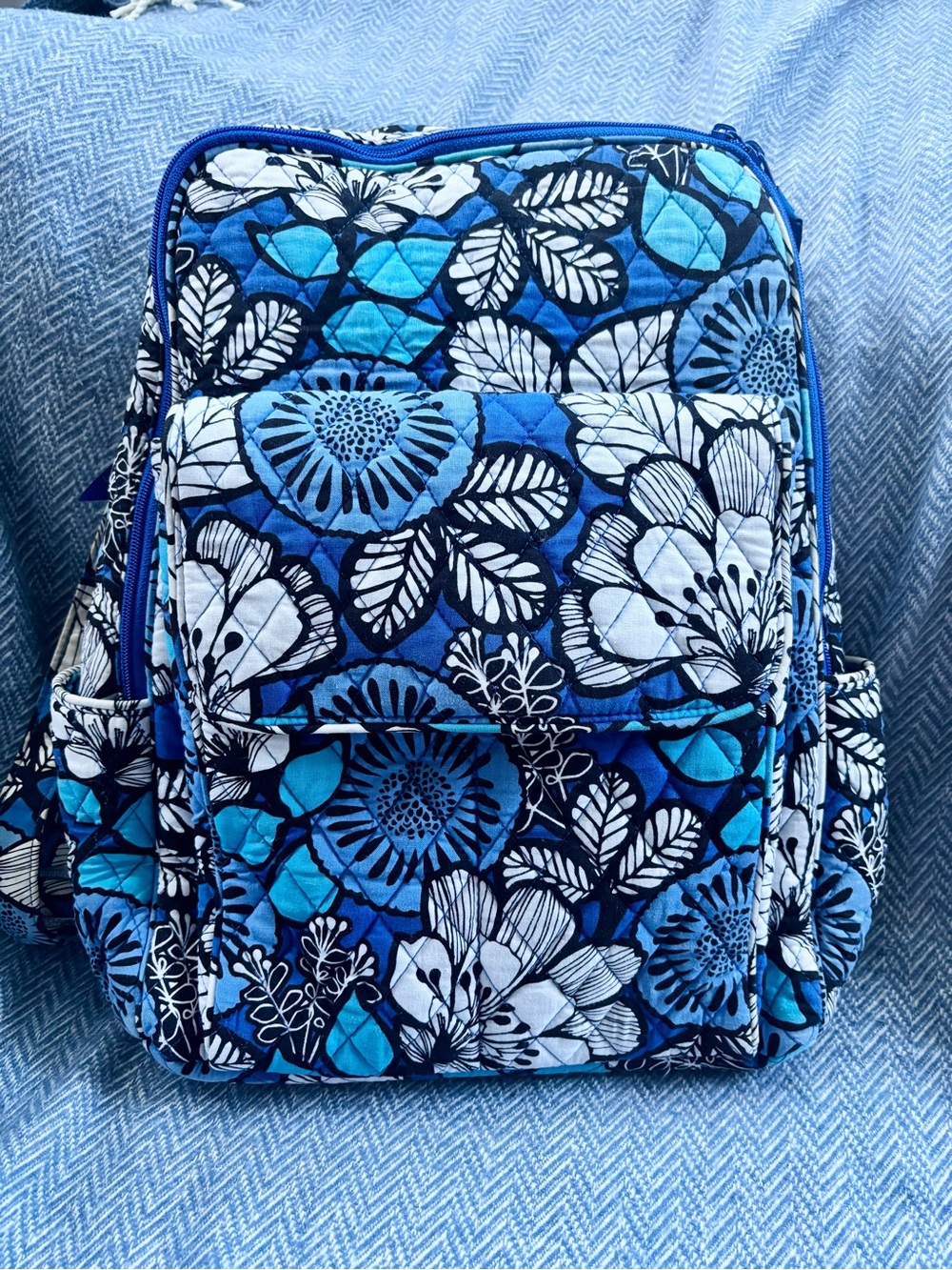 Retired Vera Bradley Quilted Floral Blue Everyday Backpack
